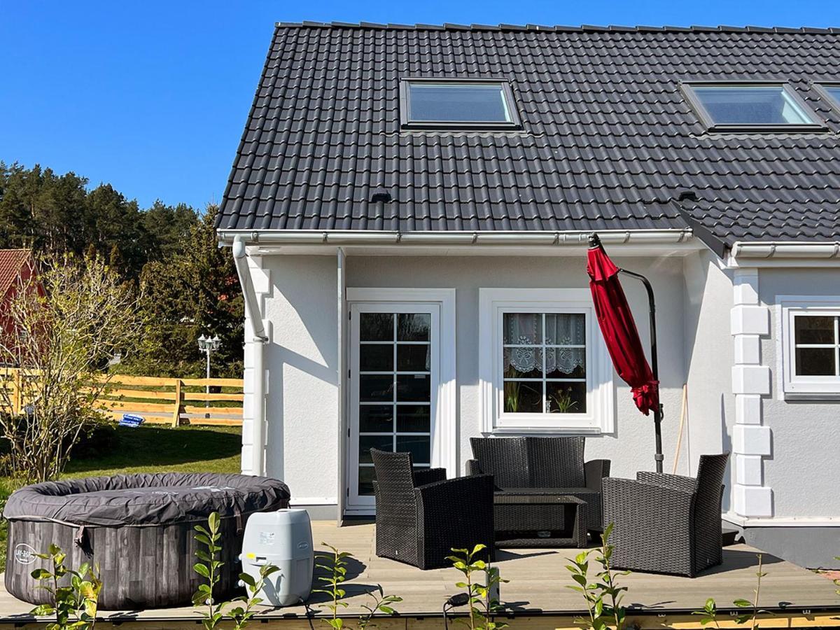 Ferienhaeuser Insel Usedom Haus Samara 8 - Blick Aufs Achterwasser! Whirlpool Und Sauna Lutow Exterior foto